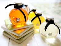 thumbs bath and body potions Products & Services